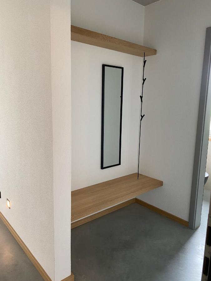 Appartement Neubau Gruener Wolpertinger Designwhg 106Qm Barrierefrei à Breitbrunn am Chiemsee Extérieur photo